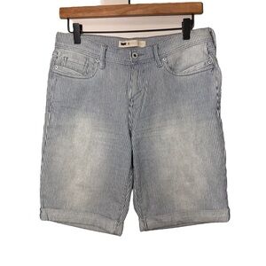 Levi's Cuffed Bermuda Women's Size 28 Blue White Pinstripes Denim Jean Shorts